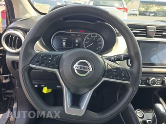 2021 Nissan Versa SV - miniatura 10