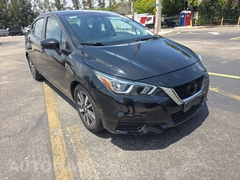 2021 Nissan Versa SV - miniatura 3