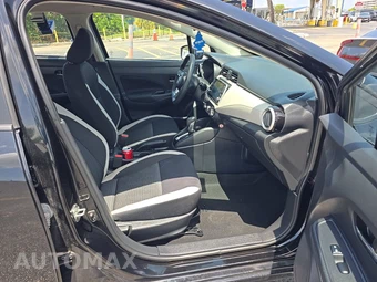 2021 Nissan Versa SV - miniatura 8