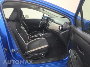 2021 Nissan Versa SV – miniatura 8