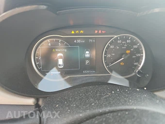 2021 Nissan Versa SV - miniatura 18
