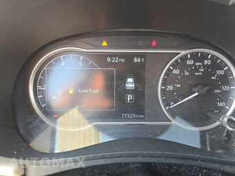 2021 Nissan Versa SV - miniatura 12