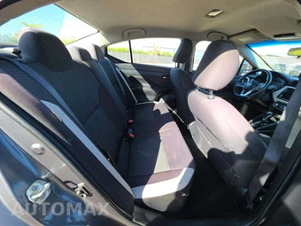 2021 Nissan Versa SV – miniatura 16