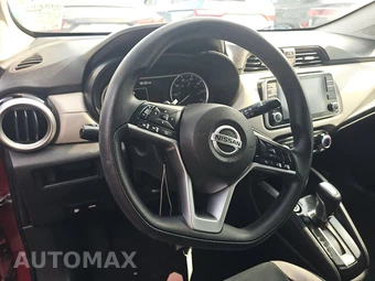 2021 Nissan Versa SV - miniatura 10
