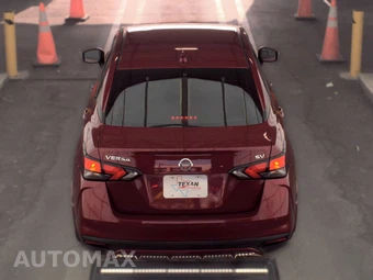 2021 Nissan Versa SV - miniatura 5