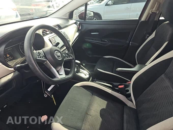 2021 Nissan Versa SV - miniatura 7
