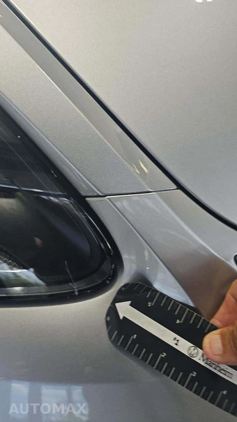 2021 Porsche 718 Cayman GT4 - miniatura 19