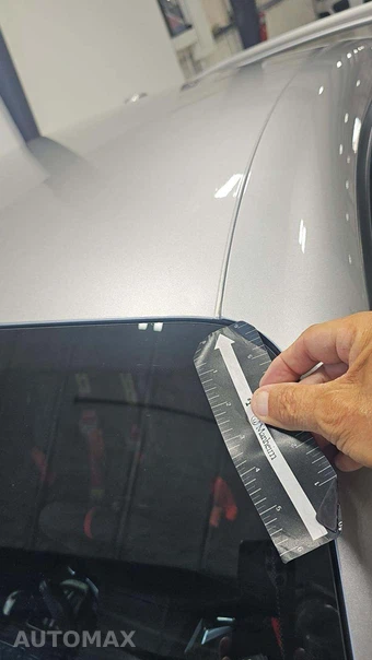2021 Porsche 718 Cayman GT4 - miniatura 22