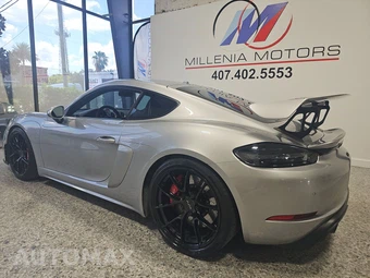 2021 Porsche 718 Cayman GT4 - miniatura 6