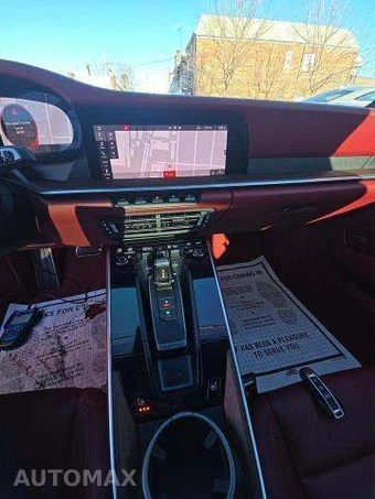 2021 Porsche 911 Carrera 4 – miniatura 10