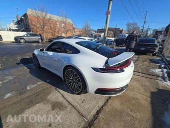 2021 Porsche 911 Carrera 4 – miniatura 2