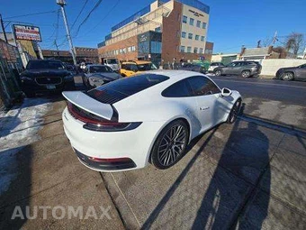 2021 Porsche 911 Carrera 4 – miniatura 3