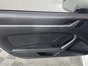 2021 Porsche 911 Carrera – miniatura 9