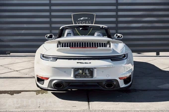 2021 Porsche 911 Turbo S Cabriolet - miniatura 18