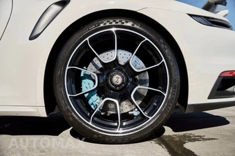 2021 Porsche 911 Turbo S Cabriolet - miniatura 19