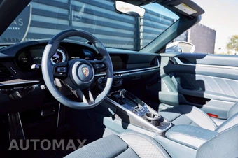 2021 Porsche 911 Turbo S Cabriolet - miniatura 2