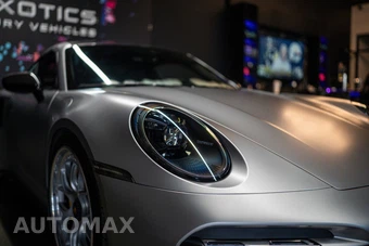 2021 Porsche 911 Turbo S - miniatura 17