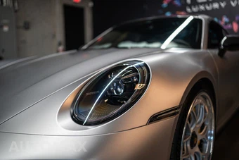 2021 Porsche 911 Turbo S - miniatura 18