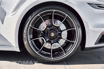 2021 Porsche 911 Turbo S - miniatura 17