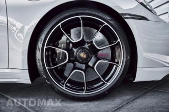 2021 Porsche 911 Turbo S - miniatura 19