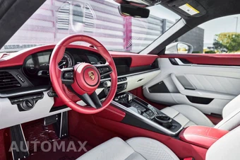 2021 Porsche 911 Turbo S - miniatura 2