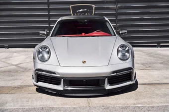 2021 Porsche 911 Turbo S - miniatura 16
