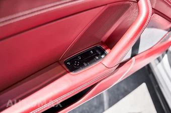 2021 Porsche 911 Turbo S - miniatura 29