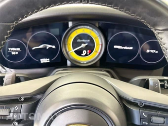 2021 Porsche 911 Turbo S - miniatura 16