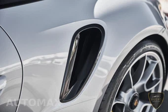 2021 Porsche 911 Turbo S - miniatura 8