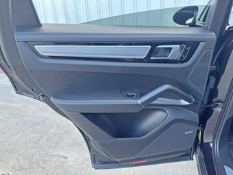2021 Porsche Cayenne Coupe E-Hybrid Turbo S - miniatura 44
