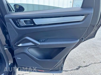 2021 Porsche Cayenne Coupe E-Hybrid Turbo S - miniatura 46