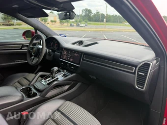 2021 Porsche Cayenne GTS Coupe - miniatura 10