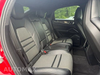 2021 Porsche Cayenne GTS Coupe - miniatura 12
