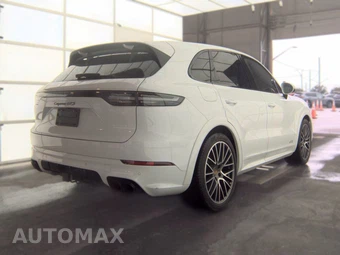 2021 Porsche Cayenne GTS - miniatura 4