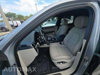 2021 Porsche Cayenne GTS – miniatura 6