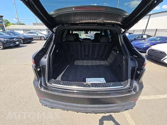 2021 Porsche Cayenne S – miniatura 14