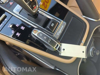 2021 Porsche Cayenne Turbo Coupe – miniatura 8
