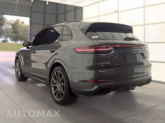 2021 Porsche Cayenne Turbo S E-Hybrid – miniatura 6