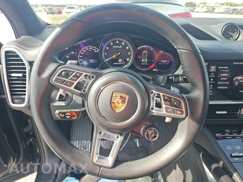 2021 Porsche Cayenne Turbo S E-Hybrid – miniatura 10