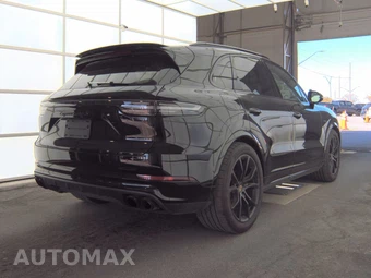 2021 Porsche Cayenne Turbo S E-Hybrid – miniatura 4