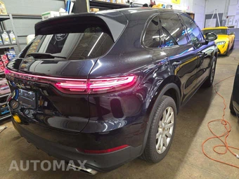 2021 Porsche Cayenne – miniatura 3