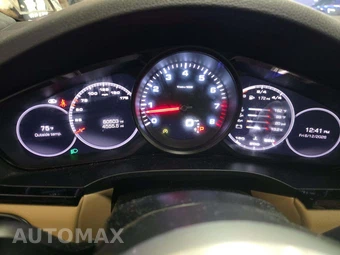 2021 Porsche Cayenne – miniatura 9