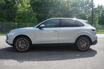 2021 Porsche Cayenne – miniatura 6