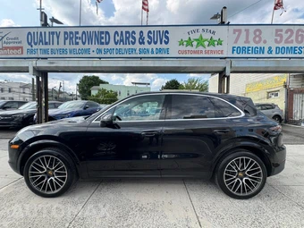 2021 Porsche Cayenne - miniatura 10