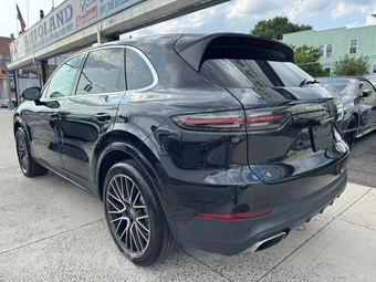2021 Porsche Cayenne - miniatura 9
