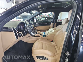 2021 Porsche Cayenne – miniatura 7