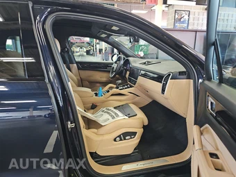 2021 Porsche Cayenne – miniatura 8
