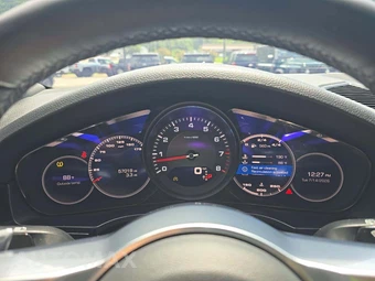 2021 Porsche Cayenne – miniatura 6