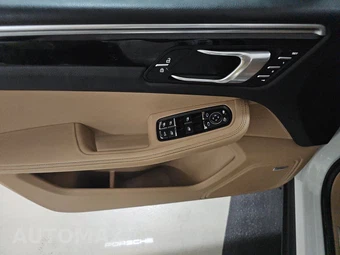 2021 Porsche Macan S – miniatura 9