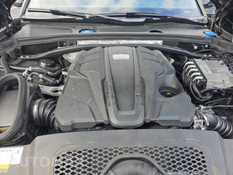 2021 Porsche Macan S - miniatura 15